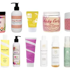 Produkte für natürliche Lockenfrisuren: Styling-Gele, Cremes und Lotionen für definierte, voluminöse Locken.