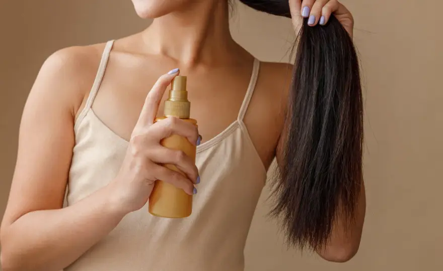 Rosmarinwasser für die Haare - Hype oder echte Hilfe?